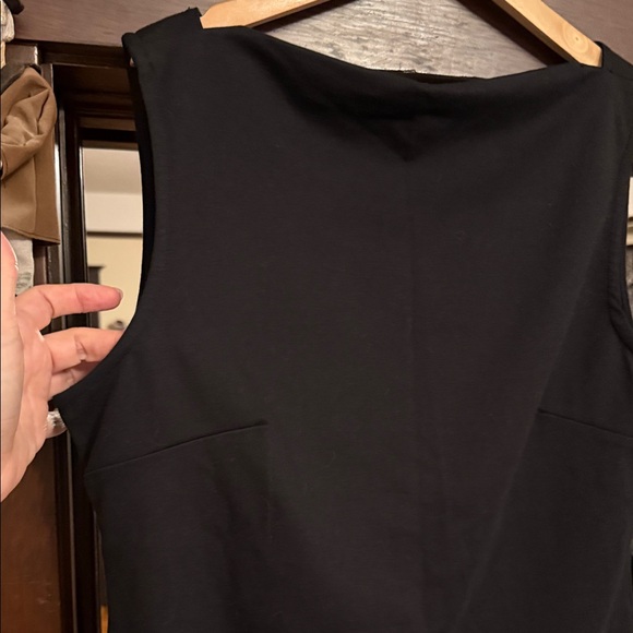 Anthropologie - never worn - sleeveless - side slit - tailored Black Top - Picture 4 of 12